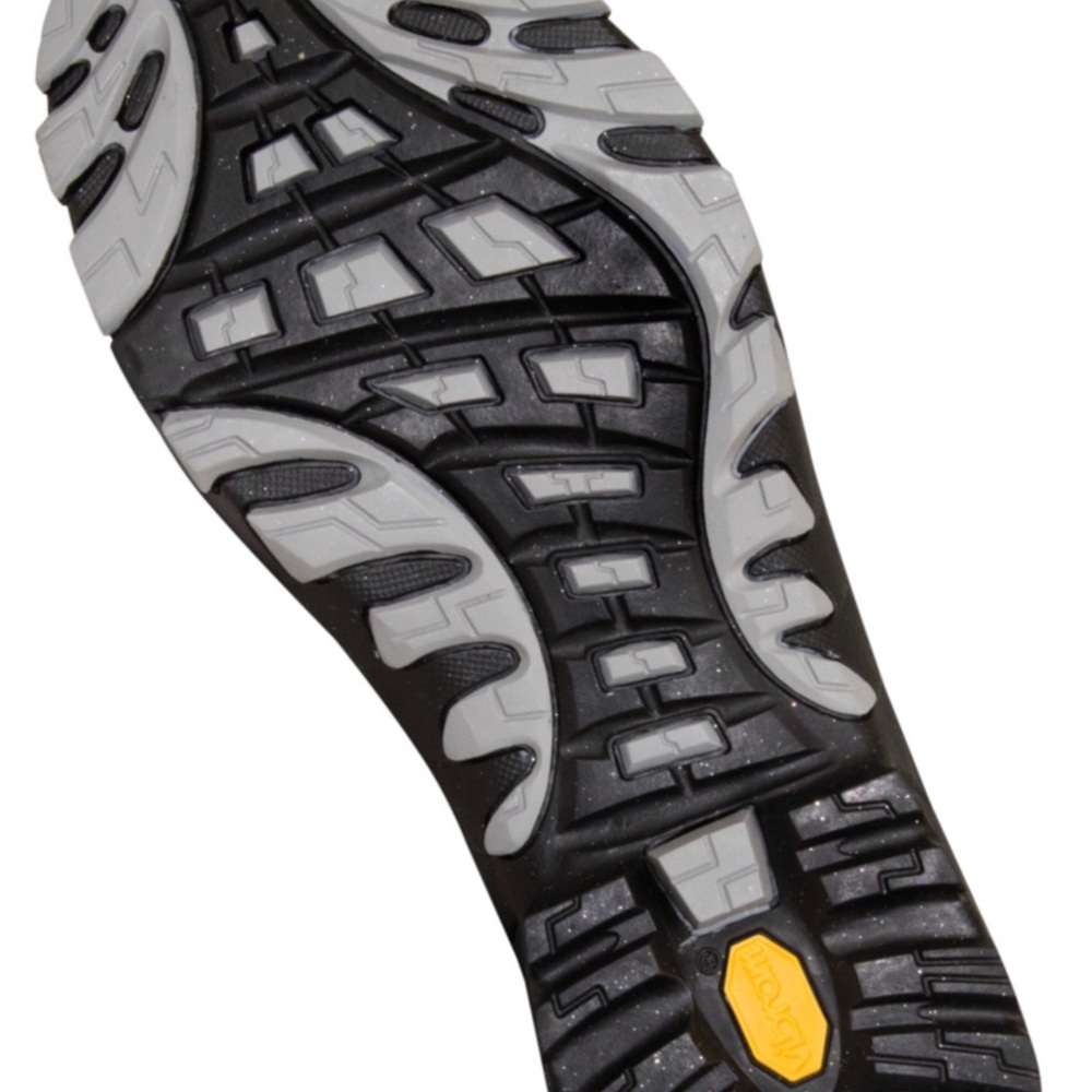 SOLD Refrigiwear Vibram Crossover Athletic-boots. - Picture 5 of 5